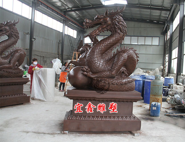 銅雕龍擺件