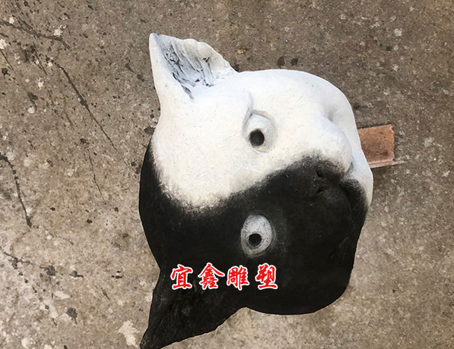 貓雕塑