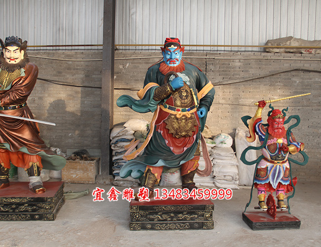 四大神像