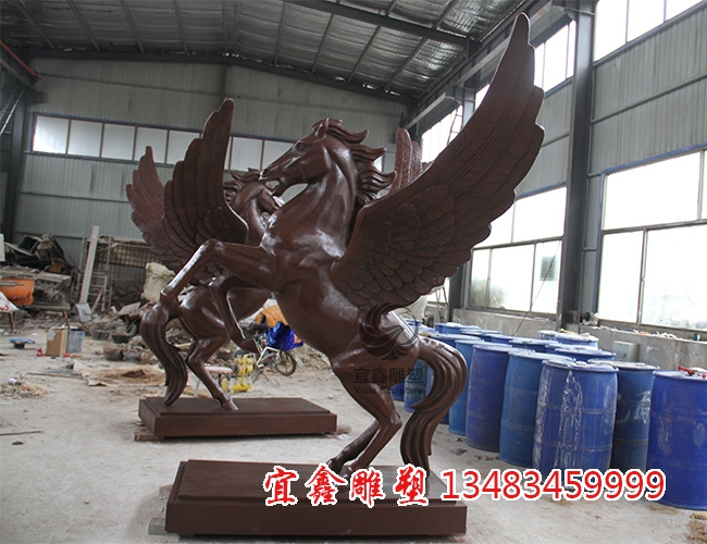 飛馬銅雕