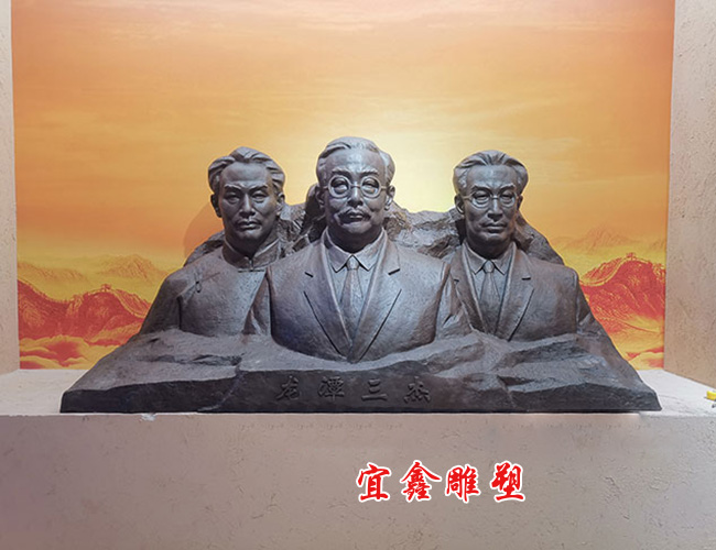 龍潭三傑青銅雕塑