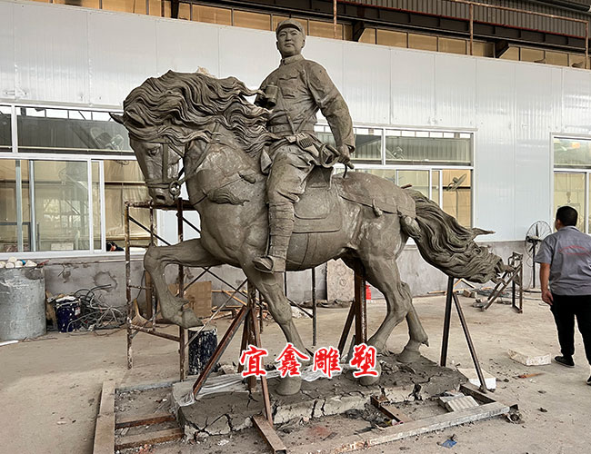 騎馬澳门4066电子游戏側(ce) 麵泥塑