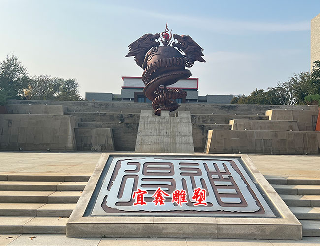《龍戲珠》雕塑