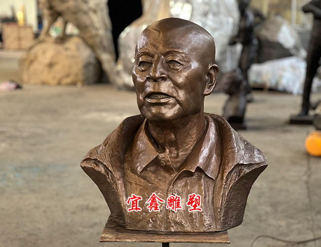 鑄銅人物胸像側(ce) 麵