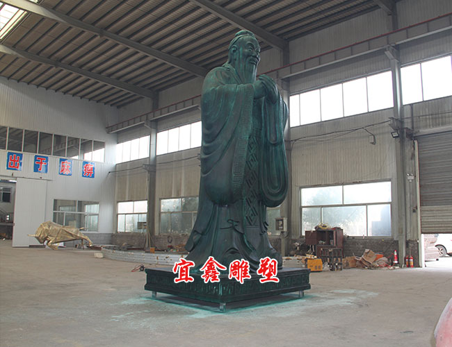 孔子側(ce) 麵像